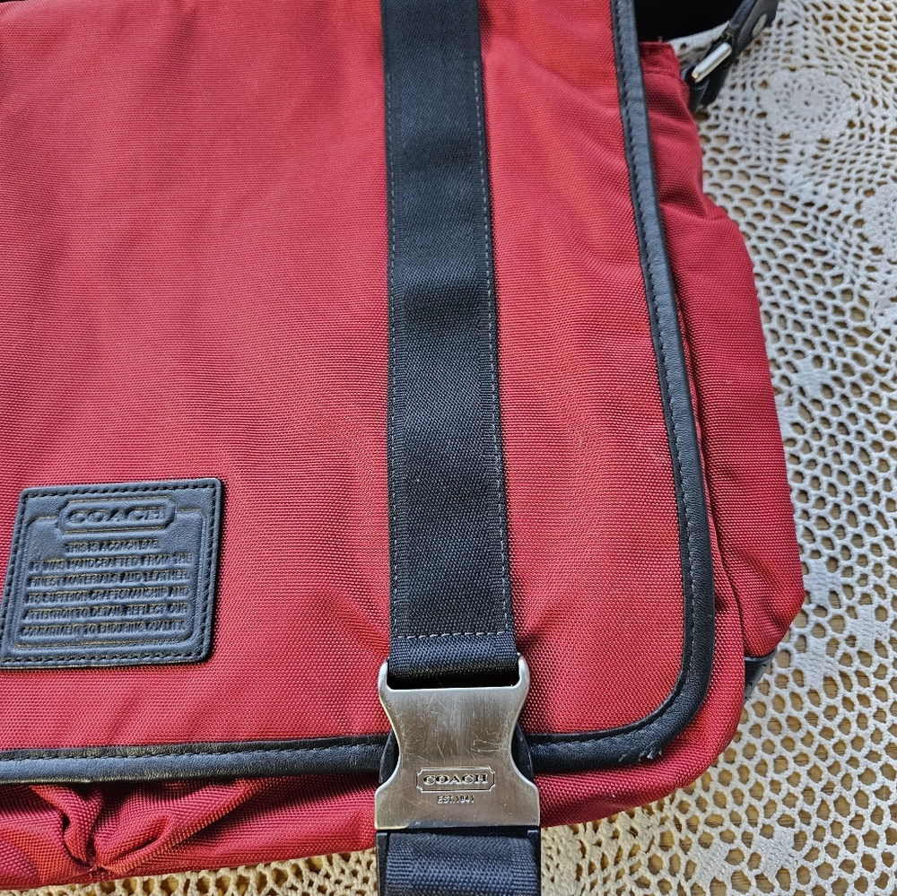 Mens/Women's Coach Messenger Bag, BURNT RED COLOR NYLON, Not Bright Red - Picture 4 of 16